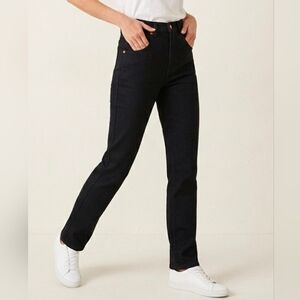 Universal Standard Marne Bootcut Jeans 32 Inch, Broken Black, Size XS/ US 0